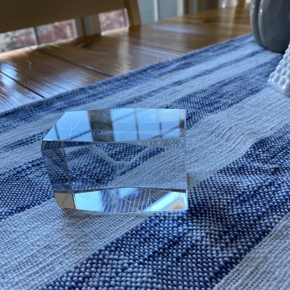 Glass Cube 3D Laser Etched Eagle with 2 American Flags Flying  Globe Hologram - Picture 12 of 12